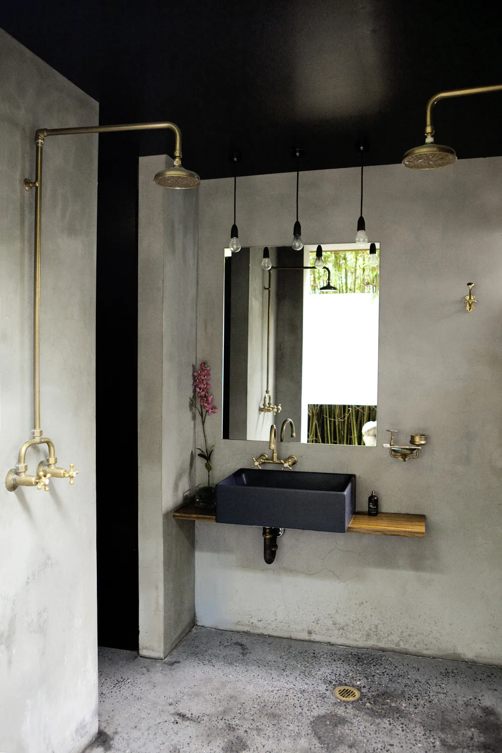 George Gorrow House by designer Marika Jarv // Ensuite Bathroom // Brass tapware