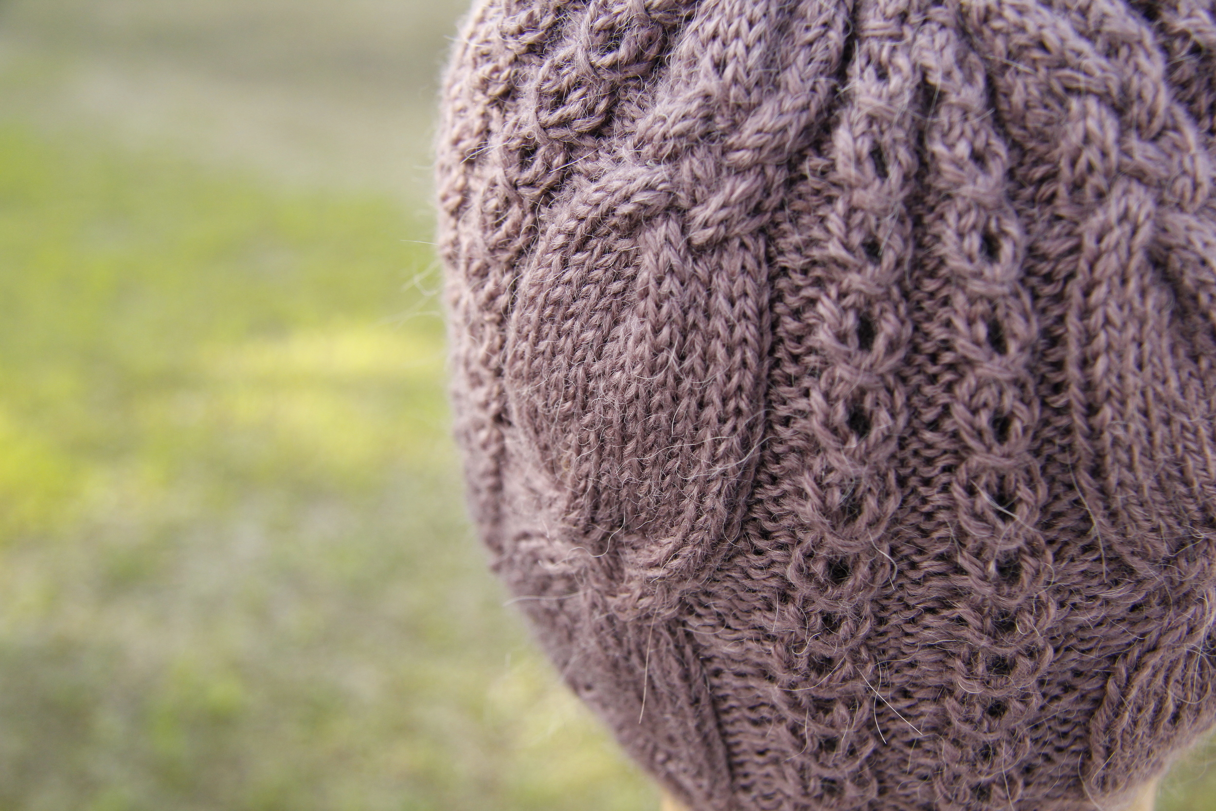 Close up of the cables and eyelets.