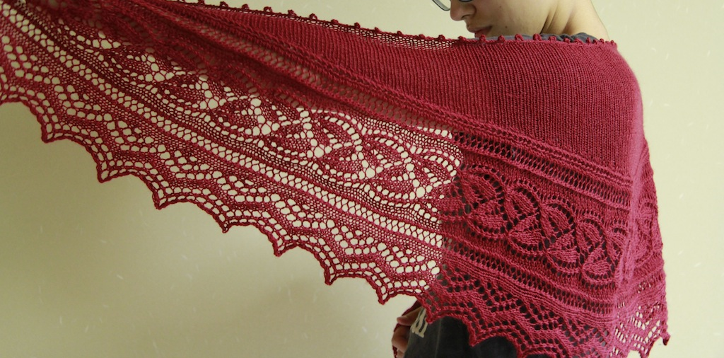 Picot bind-off, stockingette body, bottom lace edging.