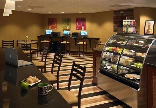 MarriottDesMoinesGrabnGo.jpg