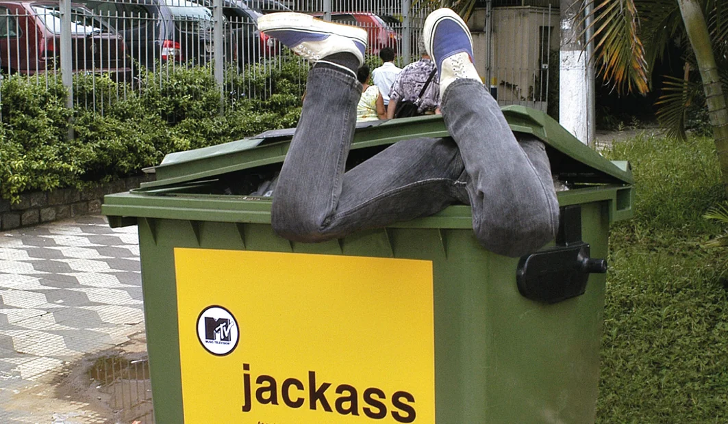 Thumb_Jackass.jpg