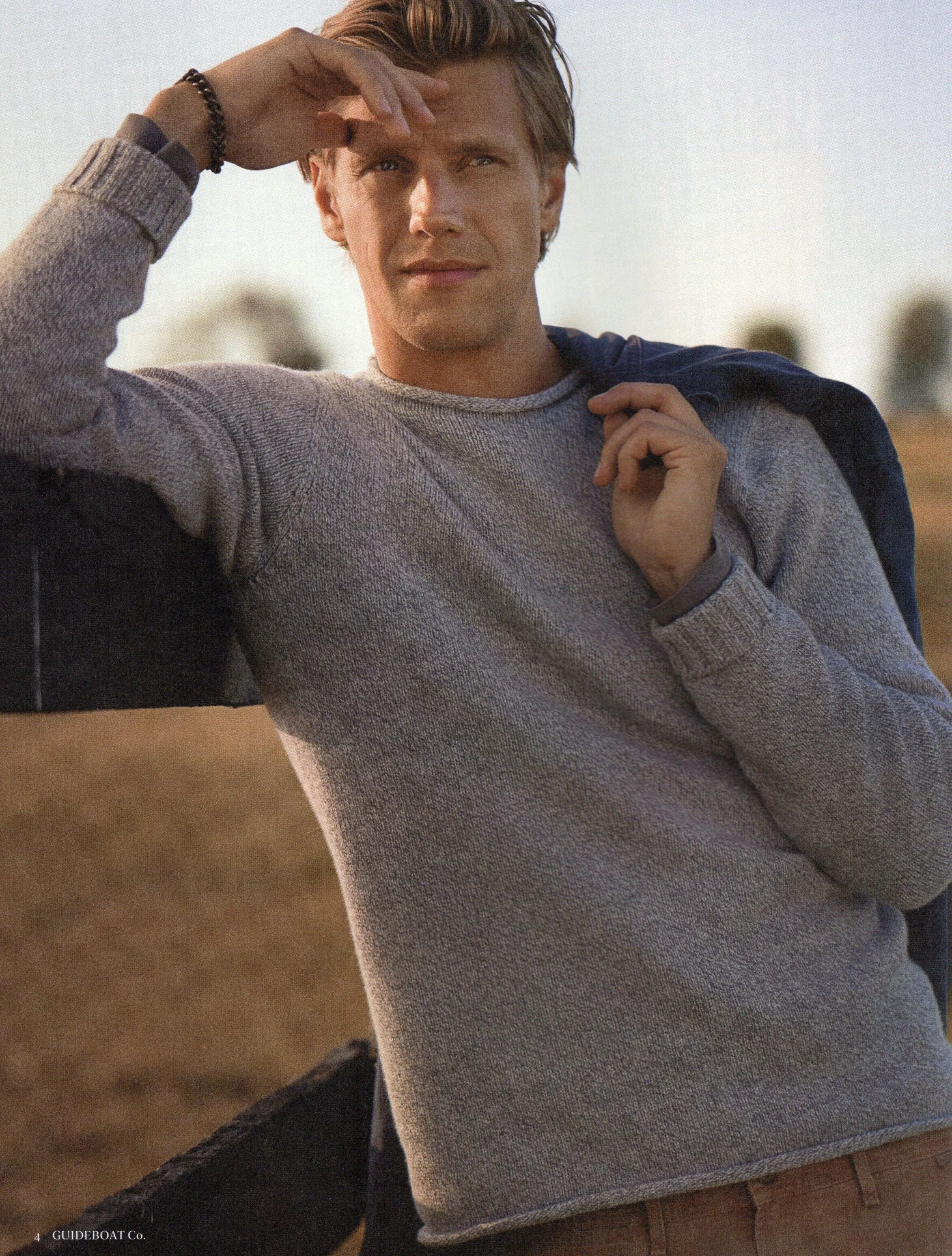 rollneck - model 1.jpeg