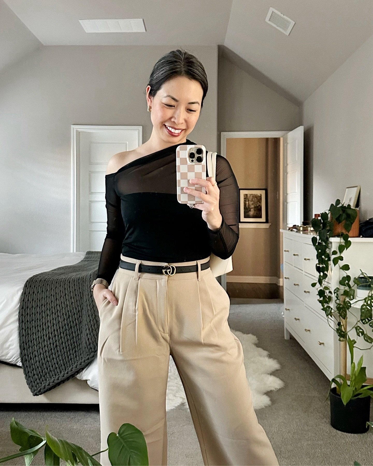 {#holidayinspo} add some texture with mesh 💯 mesh can be tricky since it can feel and look cheap but the mesh at @abercrombie is top tier imo! it&rsquo;s luxe, super soft on the skin, &amp; has held up in the wash 🙌 // shop this post and other #cyb