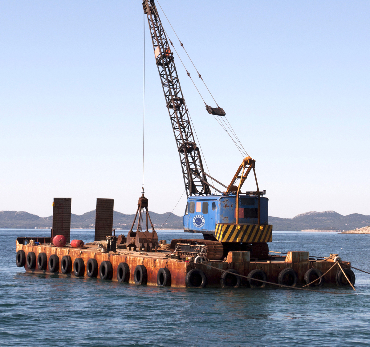 Dockbuilding