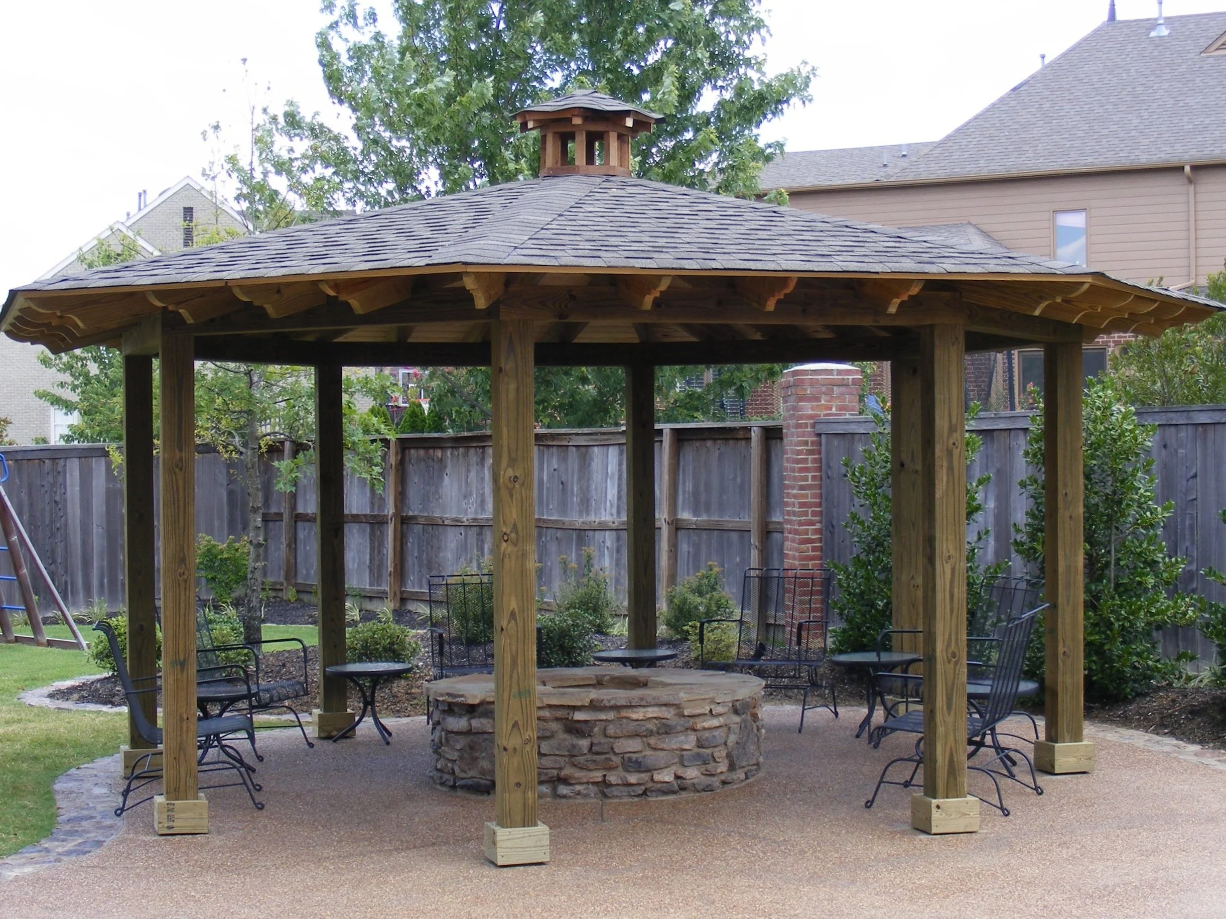 gazebo07.JPG