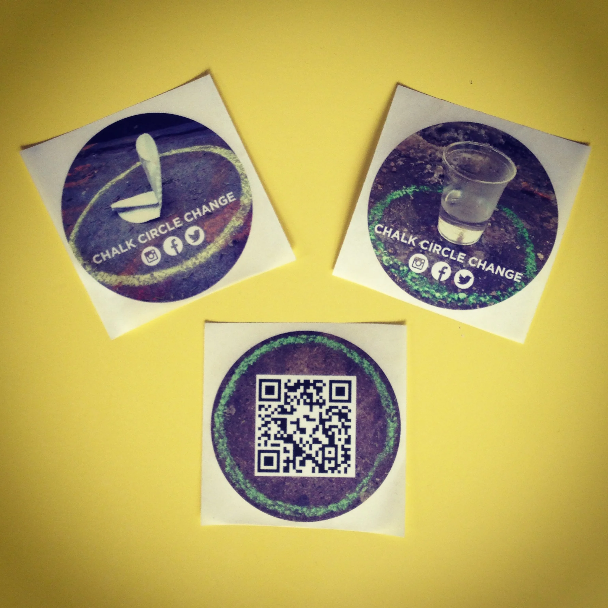 Stickers that fully dissolve in water