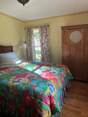 river+house+bed+room+yellow.webp