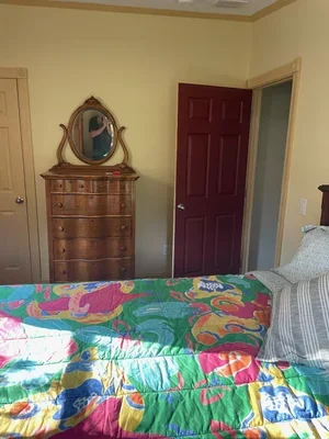 river+house+yello+bedroom+2.webp