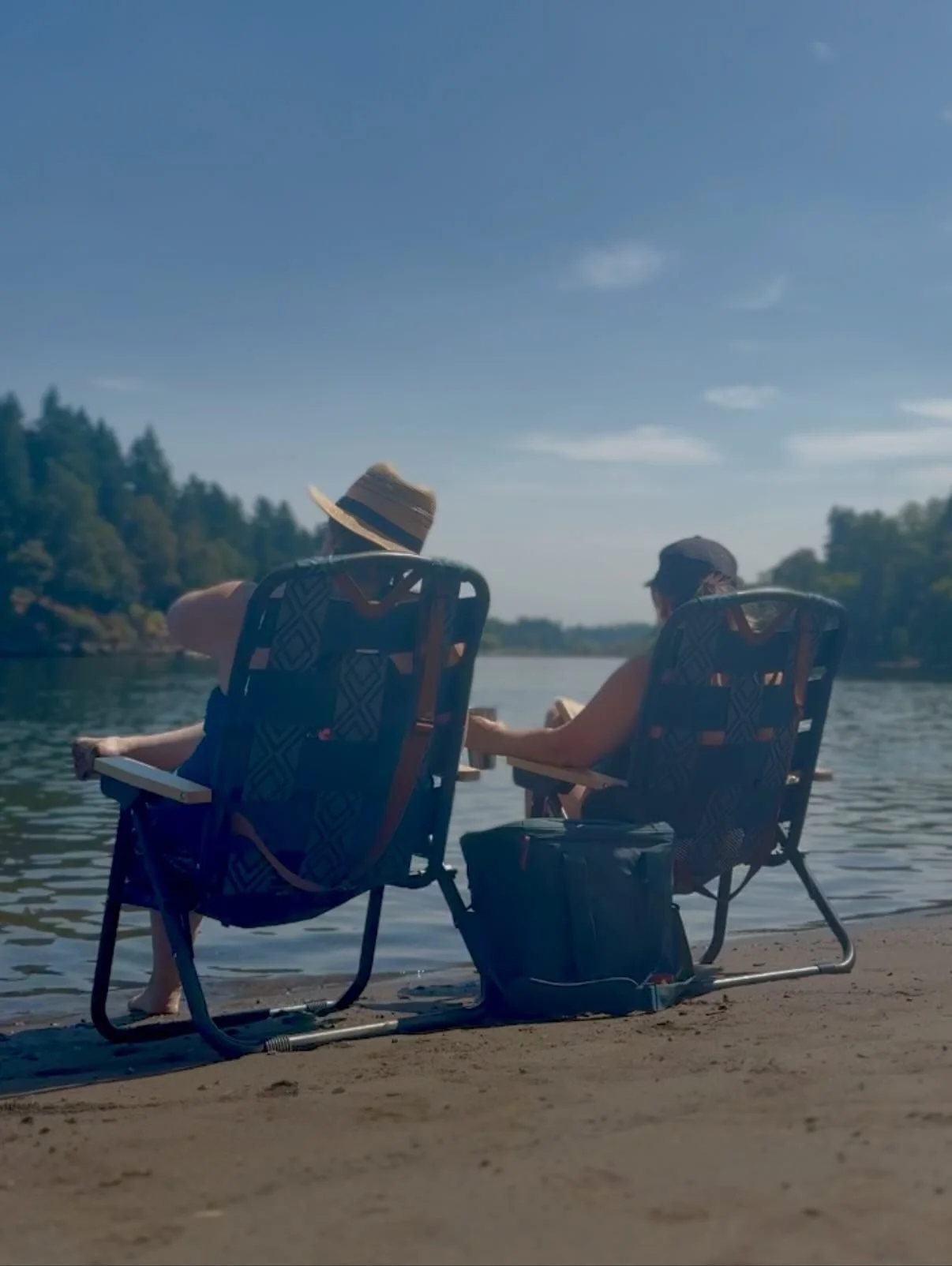 Had a day in heaven yesterday with perfect summer weather at Lake O with my beastie. Absolutely lovely. 🦦☀️🛟🍷