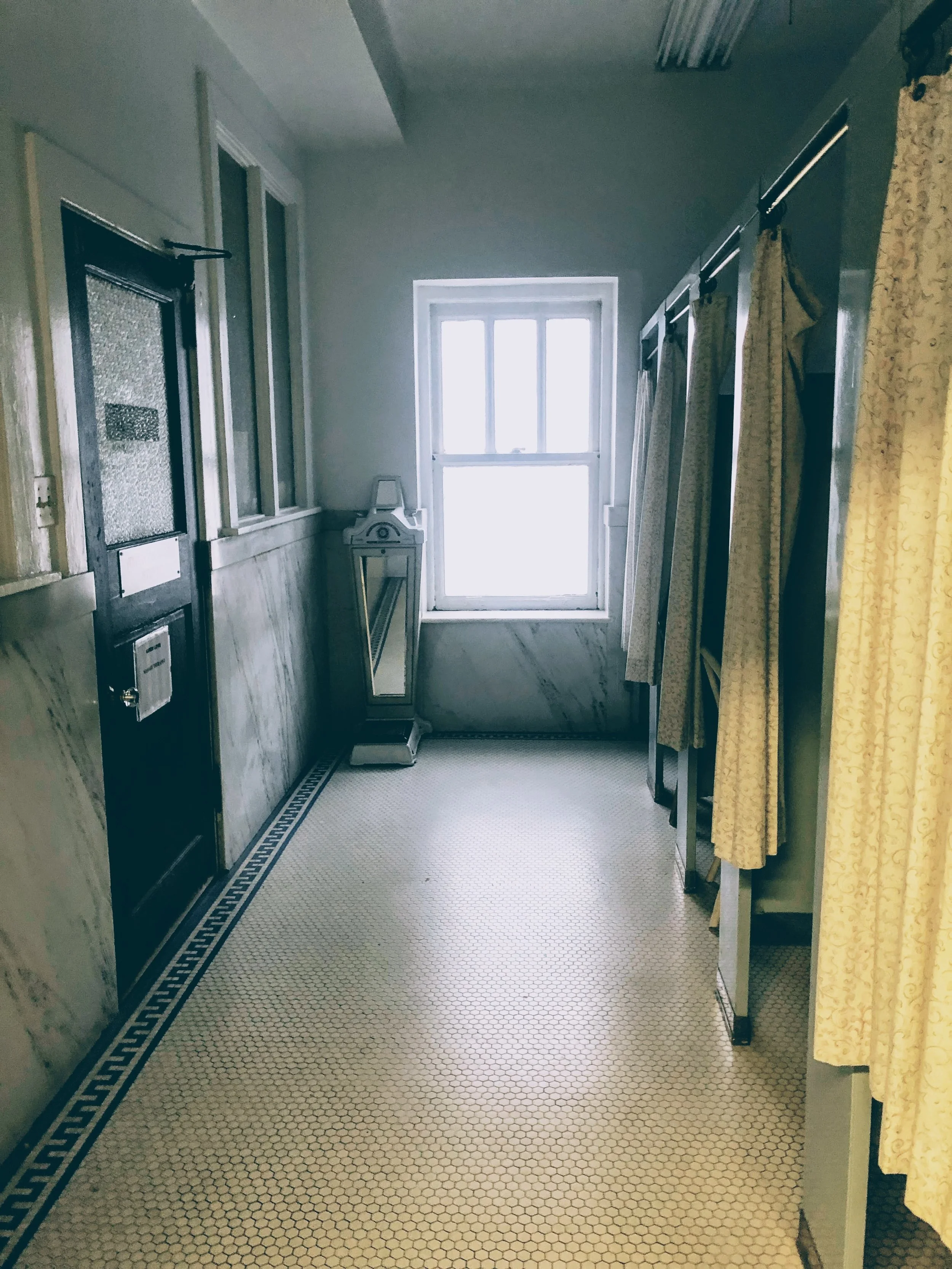 A rare PEEK inside Which bathhouse is PERFECT for you? — Those Crazy