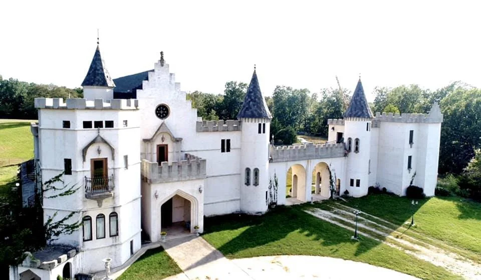 You won't believe these 4 Europeanstyle castles are REALLY in Missouri