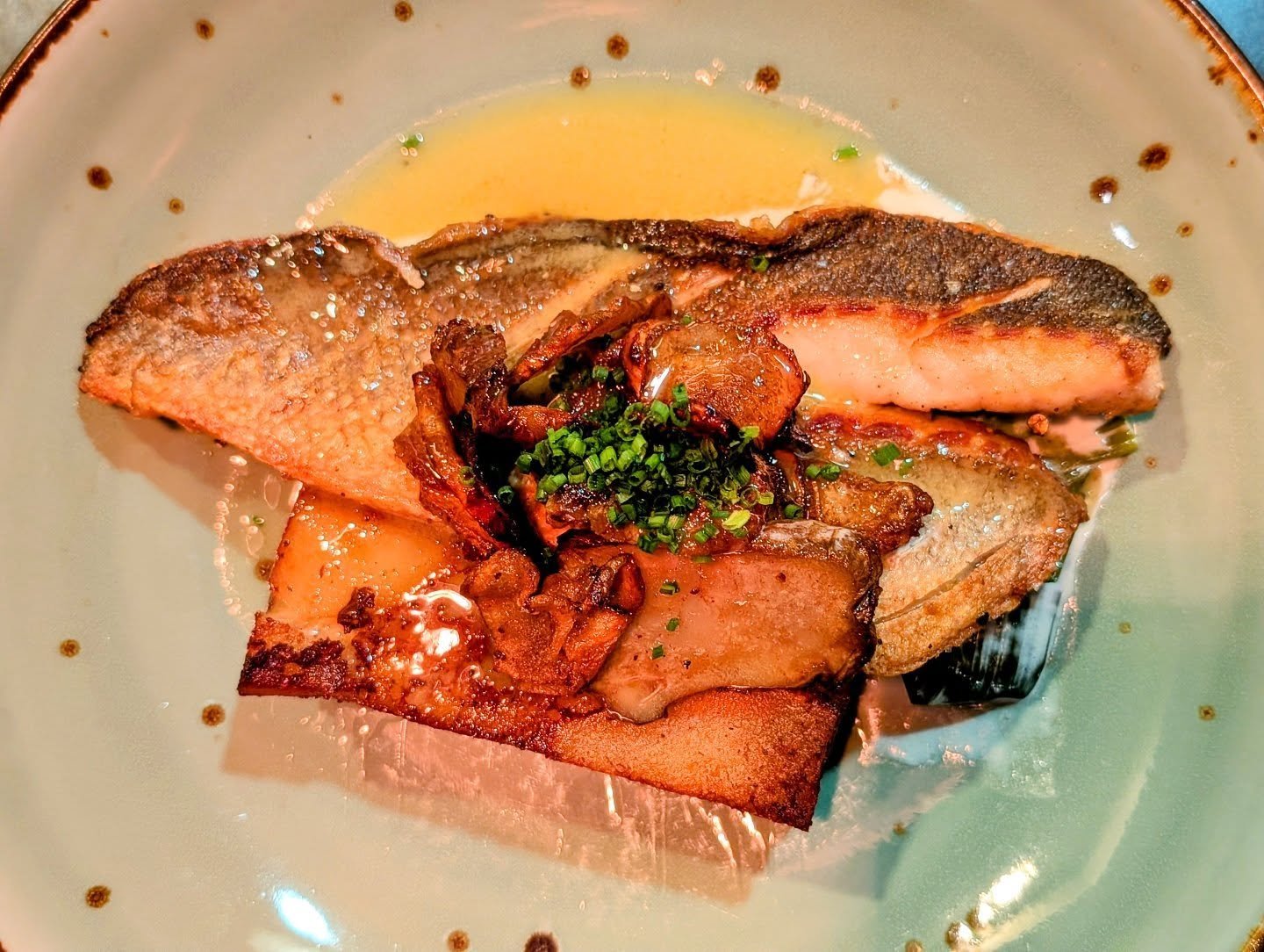Market White Fish
Brown Butter &amp; Sunchokes, Melted Leeks, Crispy Sunchokes, Potato Pav&eacute; 

Join us Wednesday through Saturday this week for &agrave; la carte!

Reservations welcomed via coohills.com or call 303-623-5700

#denvereats #denver