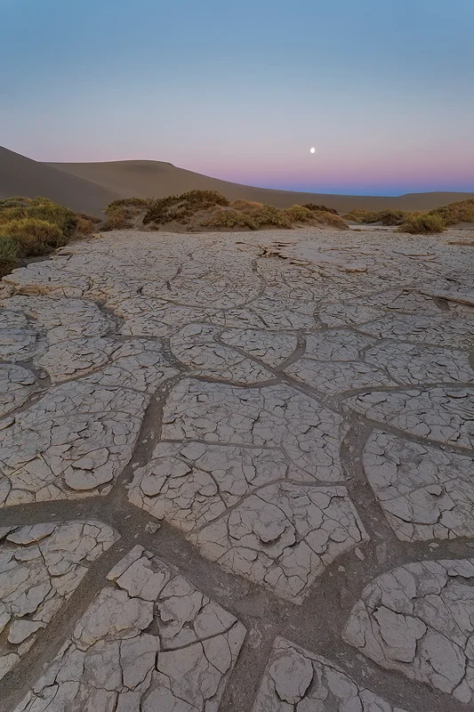 Death Valley Dunes. Canon 5D Mark II, 17-40 mm lens @ 17mm, f/16, ISO 100.