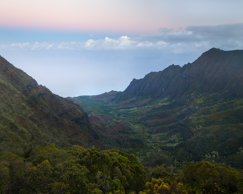 A completely inadequate photo of the Kalalau Overlook, Kauai