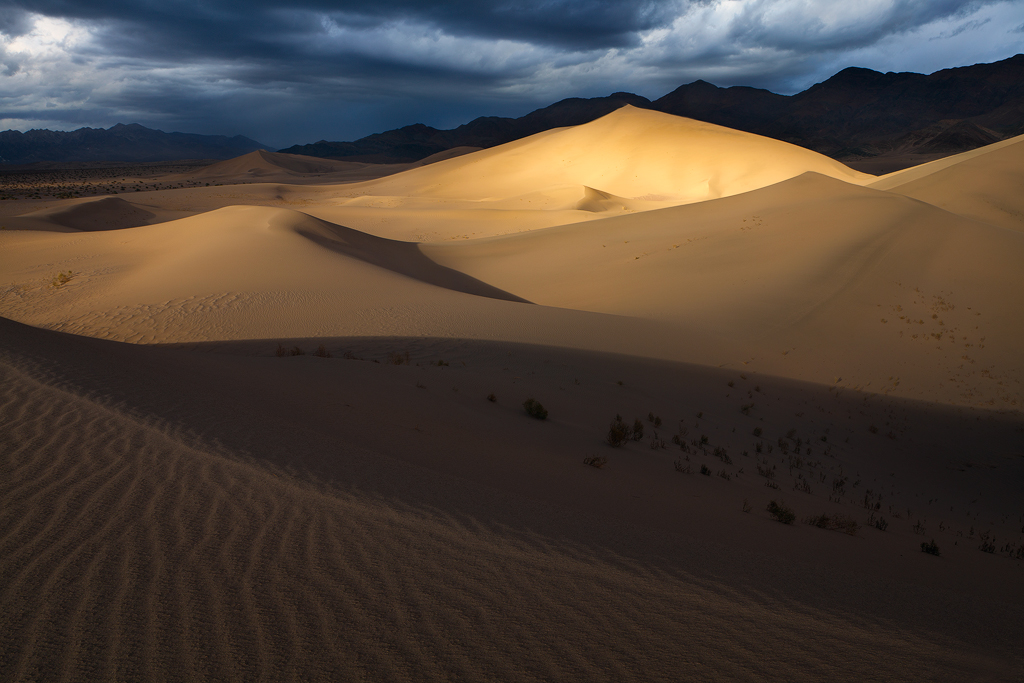 Death Valley National Park, California. (c) Ron Coscorrosa.