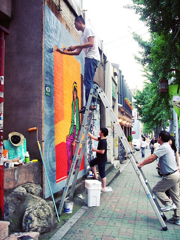 Artists on the Street of Hongdae, Korea, © blog.gm-korea.co.kr