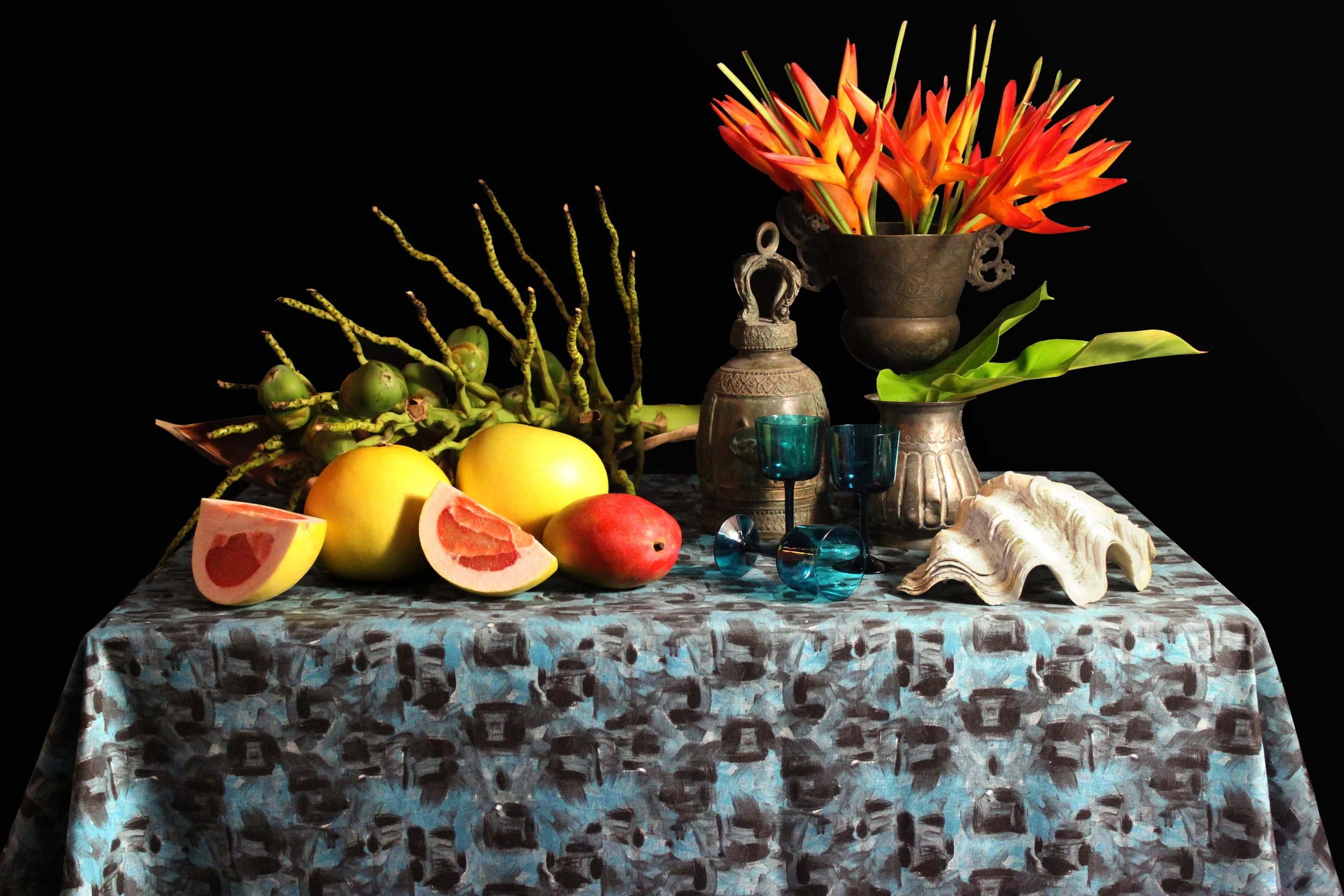 Wat - Azure - Table Top - with Shell.jpg