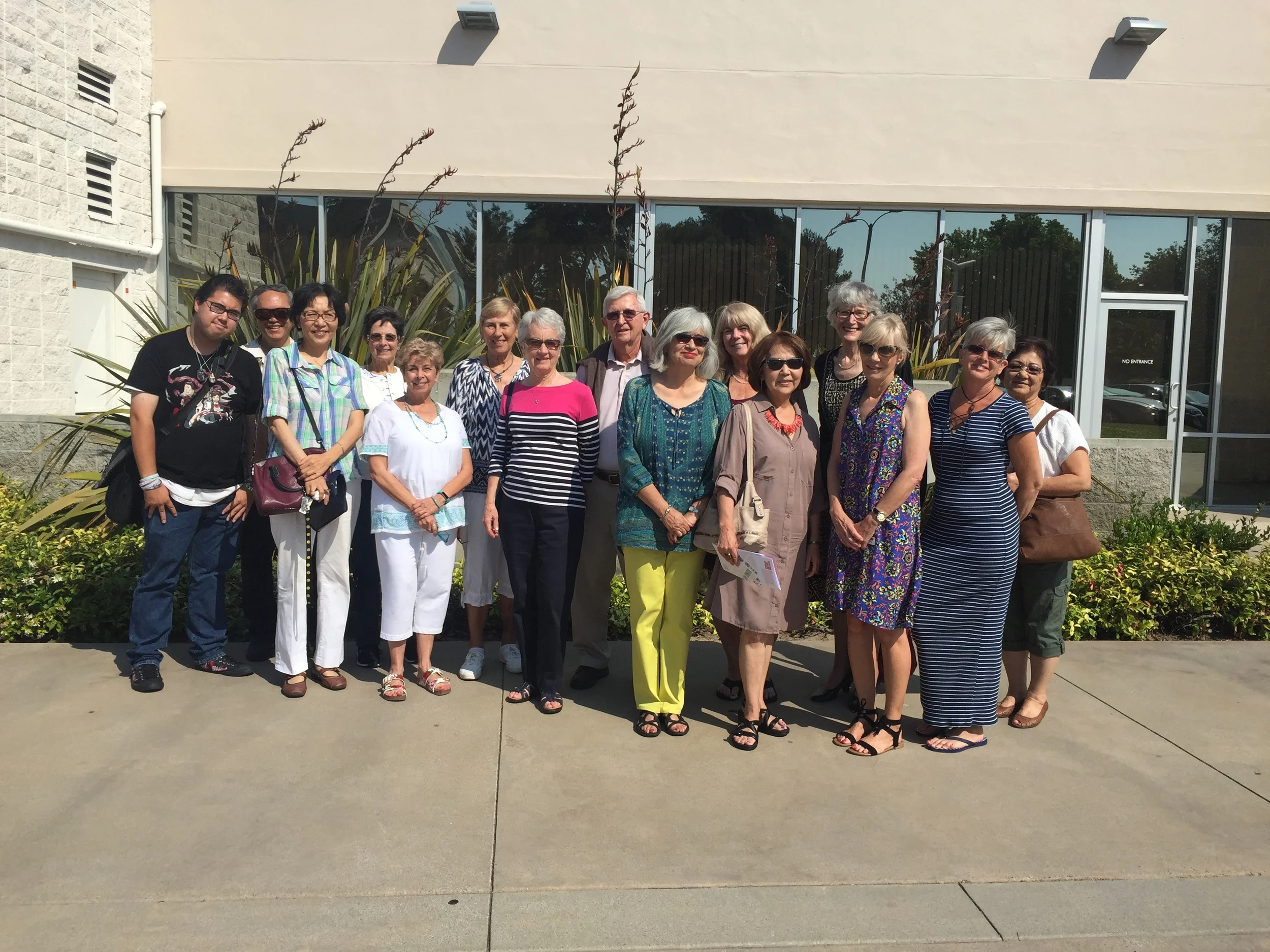 2016 Volunteer field trip to the Broad Museum