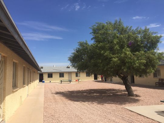 Whispering Sands affordable housing in North Phoenix was painted and landscaped by volunteers from local labor unions April 27, 2016 in Phoenix, Ariz. (Photo: Claire Cleveland / The Republic)