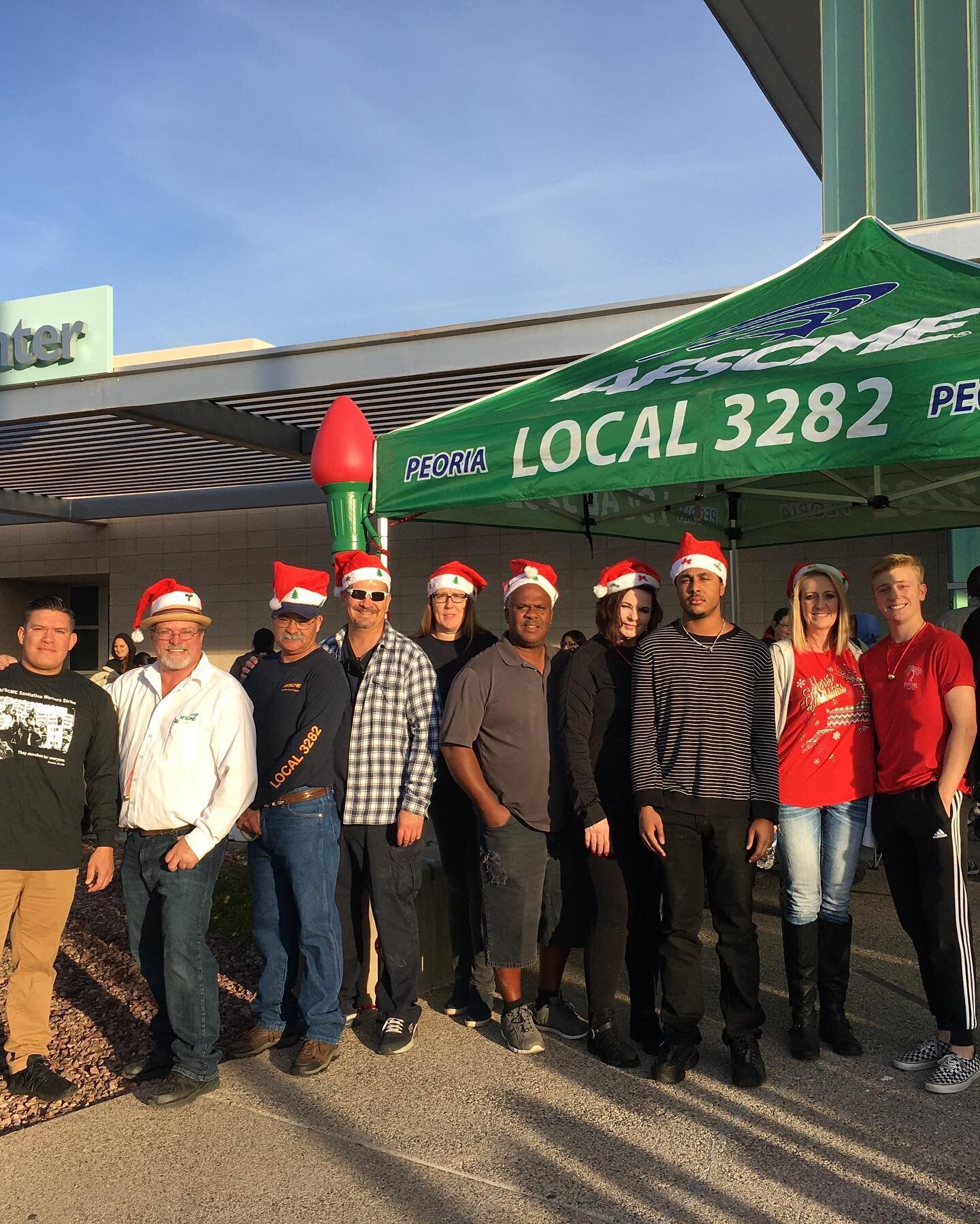 Dec. 2019:
AFSCME Local 3282 volunteers at the 2019 Day of Giving, hosted by the Peoria Community Center. 
Hundreds of people were helped that day, as each room held toys, clothes, toiletries, a food pantry and a full Christmas dinner.
There was also