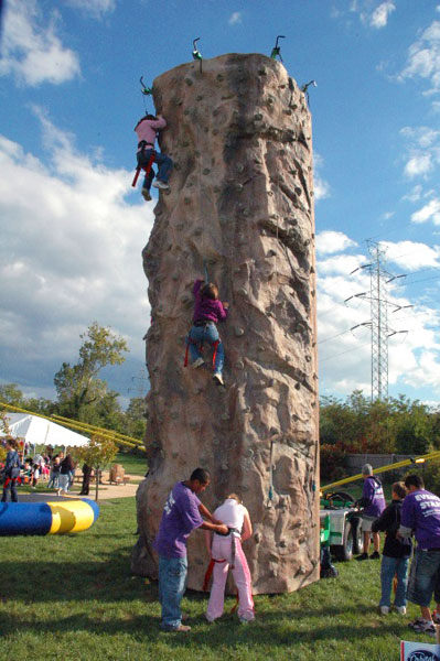 4-Side.Rock.Wall.interactive.attraction.png