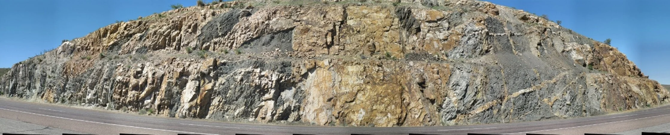 Gigapan image by Jose Hurtado (UTEP) looking north at Confusion Hill from the Transmountain Road east picnic area.