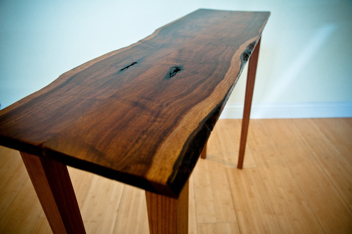 Consol Table Black Acacia .jpg