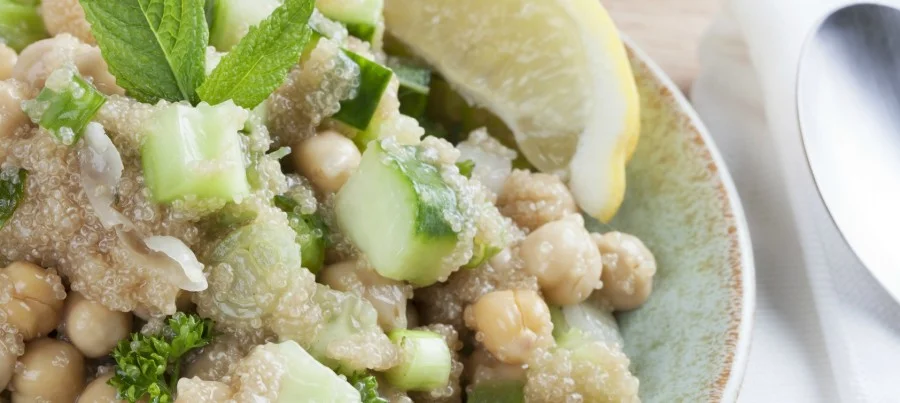 Summer Salad with Amaranth and Chickpeas