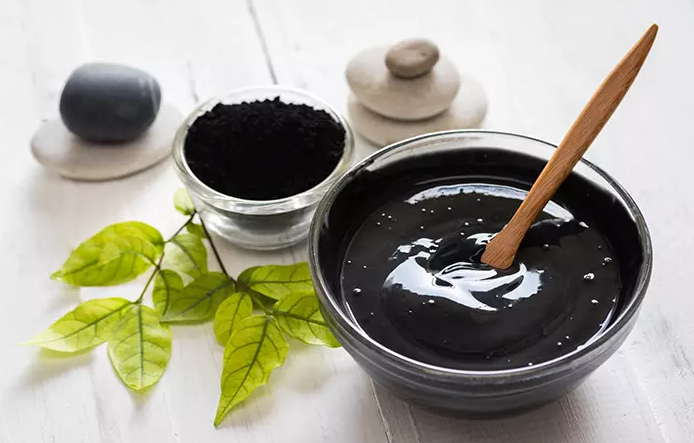 Detoxing Charcoal Face Mask Recipe 