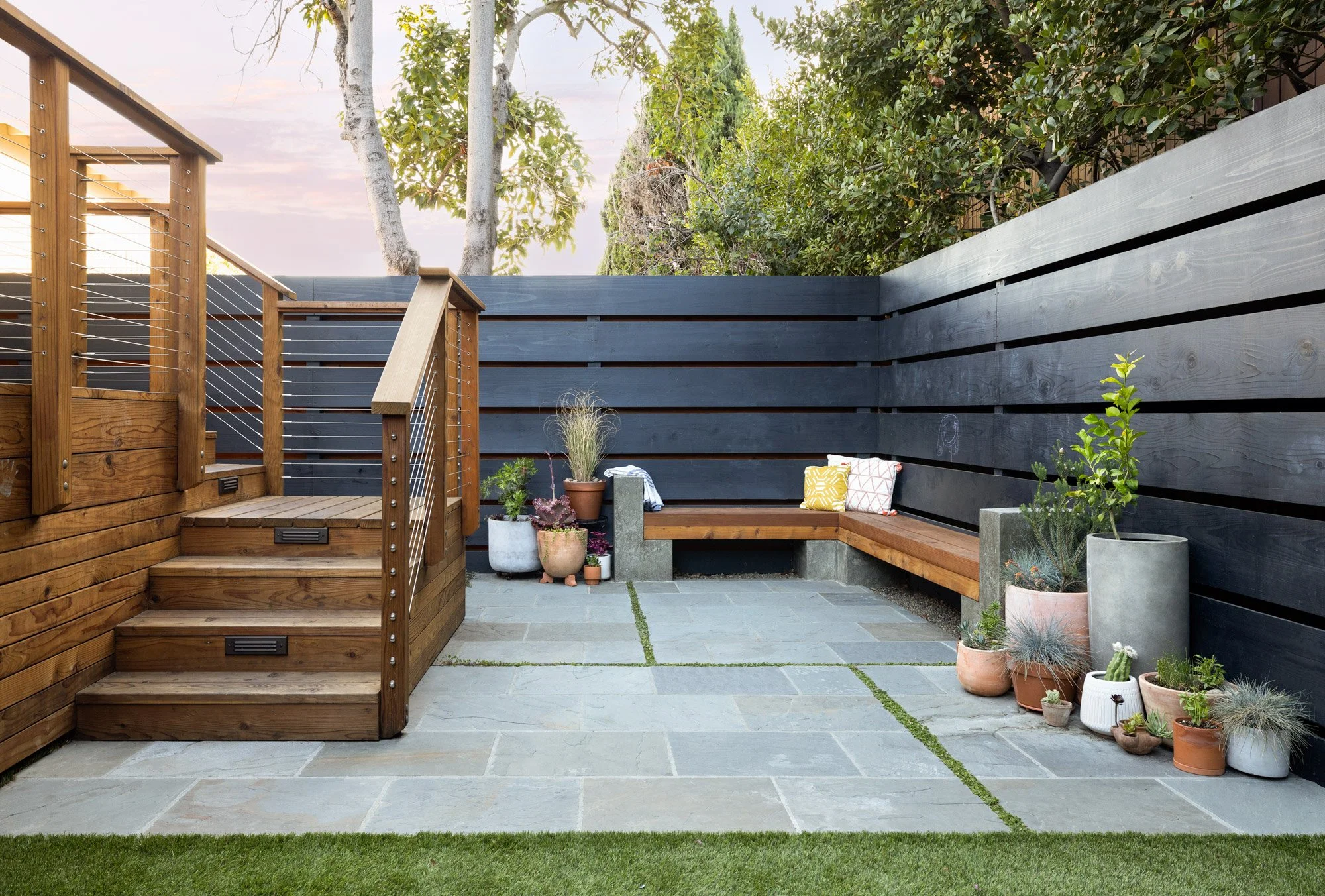 1pt_bench_crop_V2.jpg