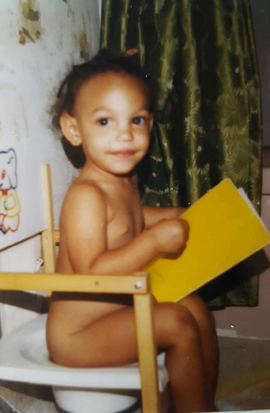 That's me! Back in the days when bathrooming was stress-free and downright leisurely. Photo by: my mom.