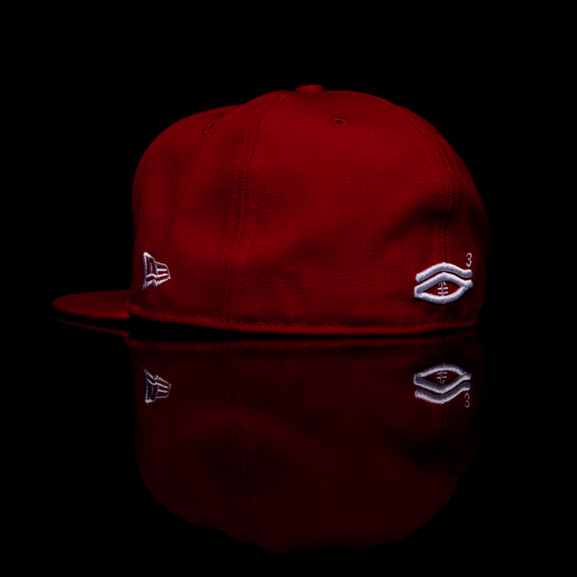 TDE-red-back-angle.png