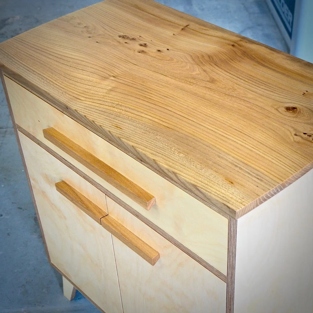 Single piece elm cabinet top