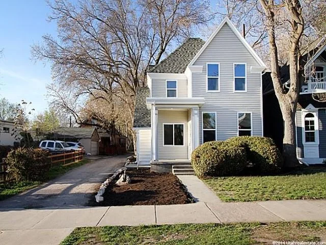 HouseFront.jpg