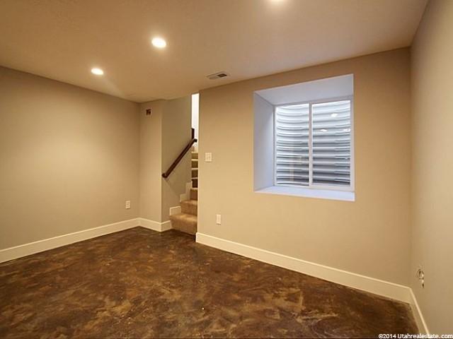 Livingroom.jpg