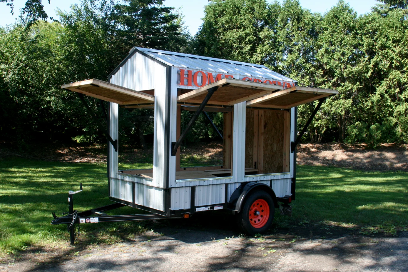 PKPD_Roadside_Stand_03.jpg
