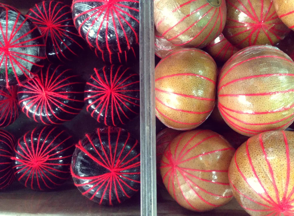 Perhaps one of the most popular items at Jin Xing Tang may not be recognizable in its basic form, but this traditional cough remedy can be seen in homes and offices throughout Taiwan.