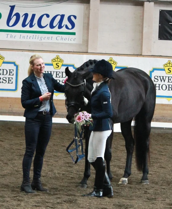 Owner Nina, Corona and Linn