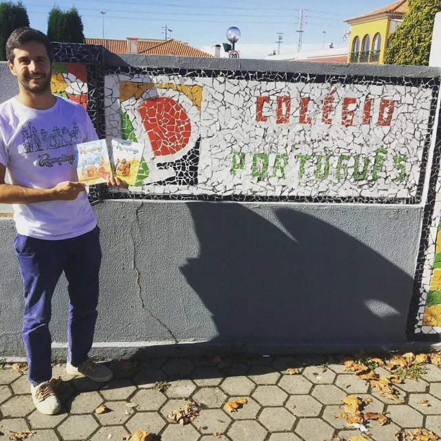 Hoje os @therumplings no @colegioportugues 📕📕 #apresentaçãoescola #booktour #literaturainfantil