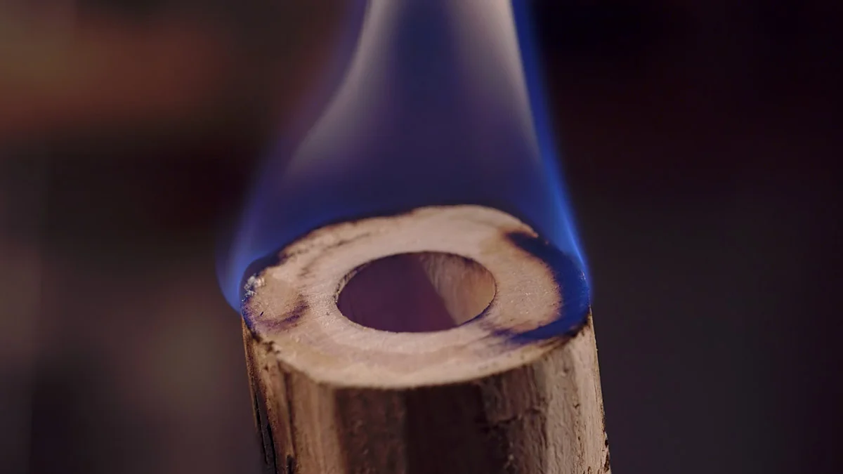 Kaval-flute-master-maker winne-clement-fluiten-maker-luthier-craftsman-music-instrument-wood-wind-hersteller-floeten--caval-fipple-dilli-fire.jpg