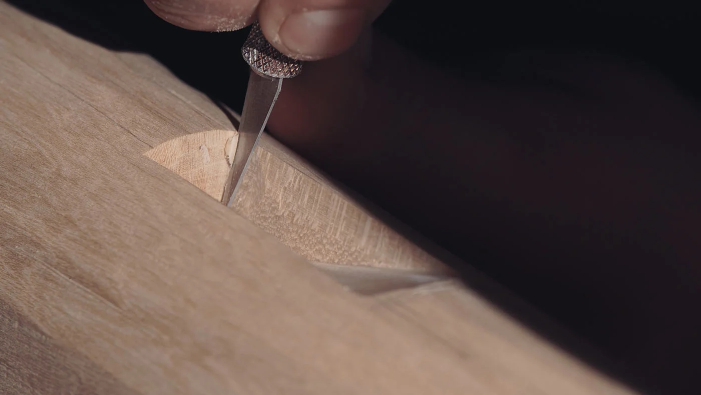 For all the fine cutting work I use a scalpel with ready sharpened blades. Works nice ,smooth and acurate.