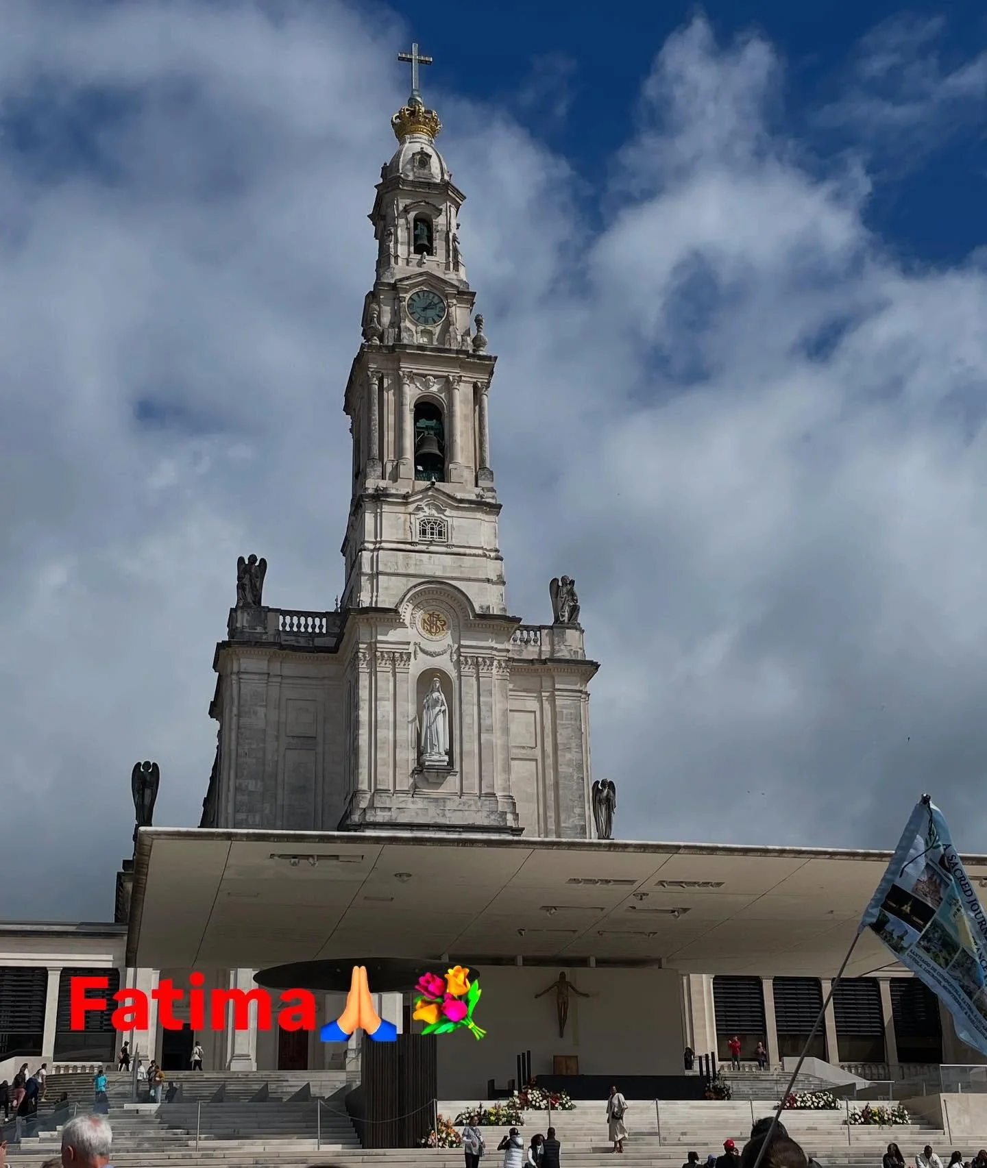 Grateful for the opportunity to spend a few hours visiting santuario of Fatima. It was quite moving sitting and reflecting 🙏🏻🕊️