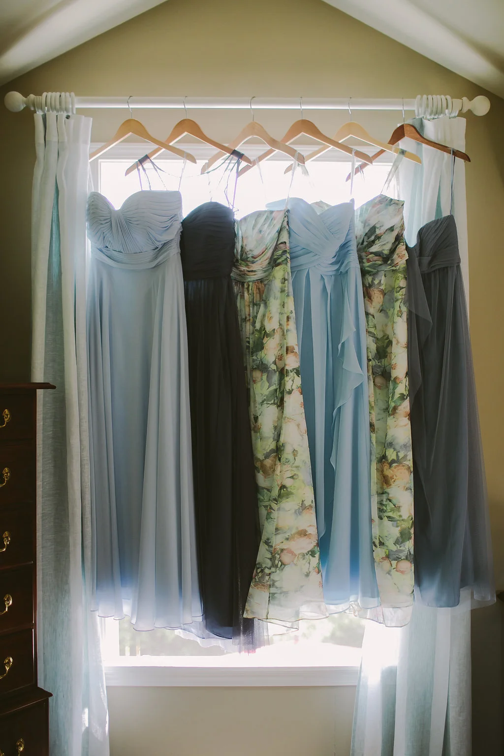 Each wedding has it's own style and at Bird & Bumble we love coming along side you to create a stunning vision for your event. Click here to see our recent portfolio of work.