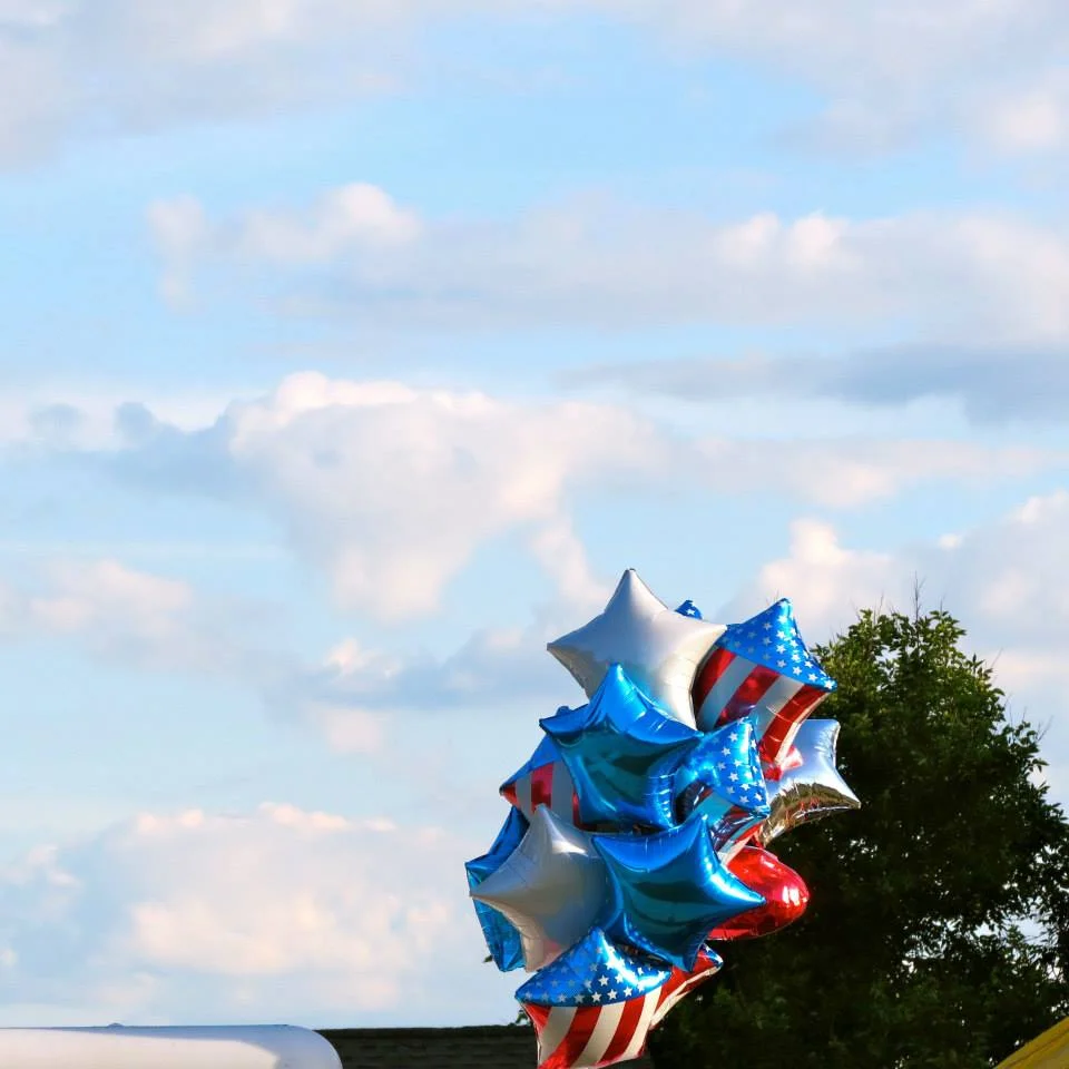 molly4 baloons.jpg