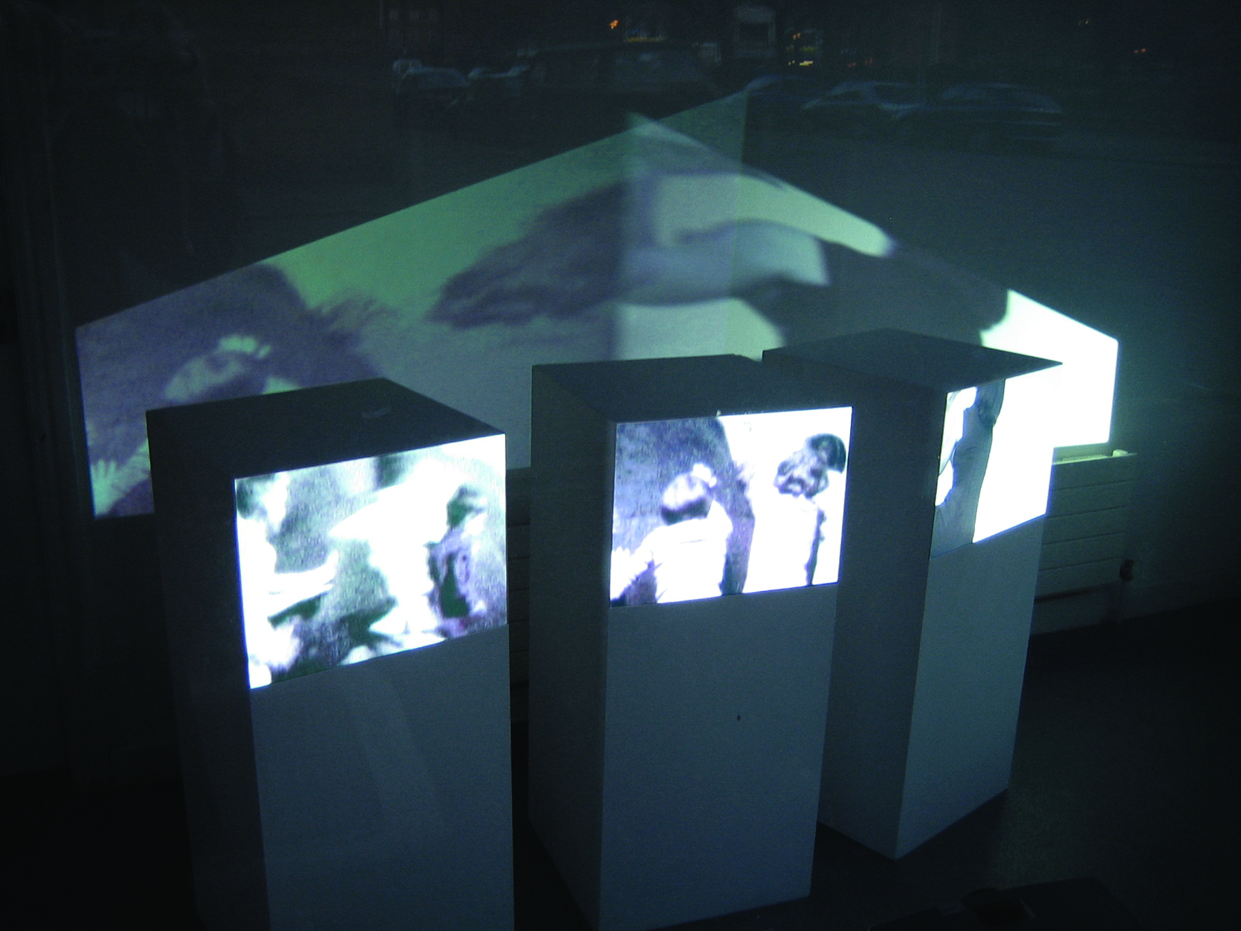 MOEBIUS_installation.jpg