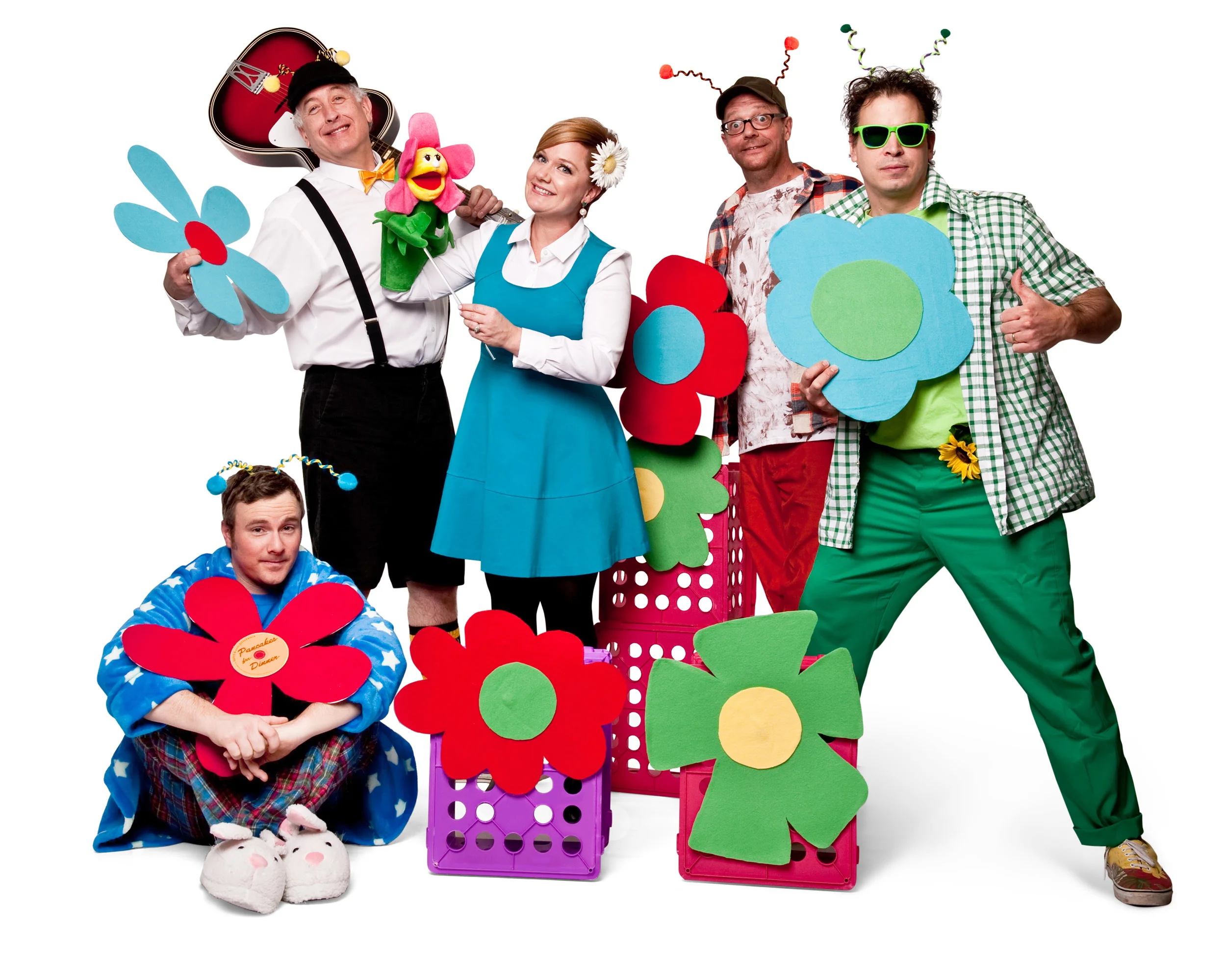 LMG Hosts a Holiday Family Concert with Karen K and the Jitterbugs