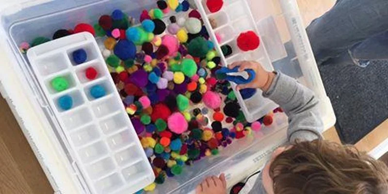 Visit to Lynnfield Senior Center: Valentine's Day! by Curious Kids Lynnfield