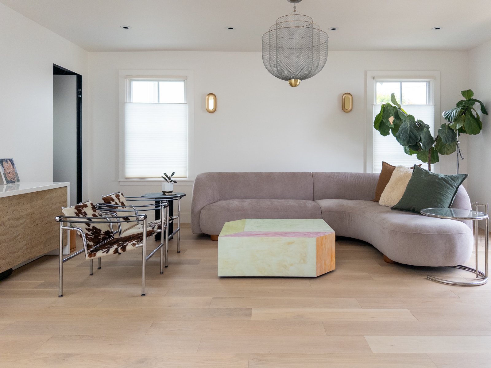  Renovated living room 
