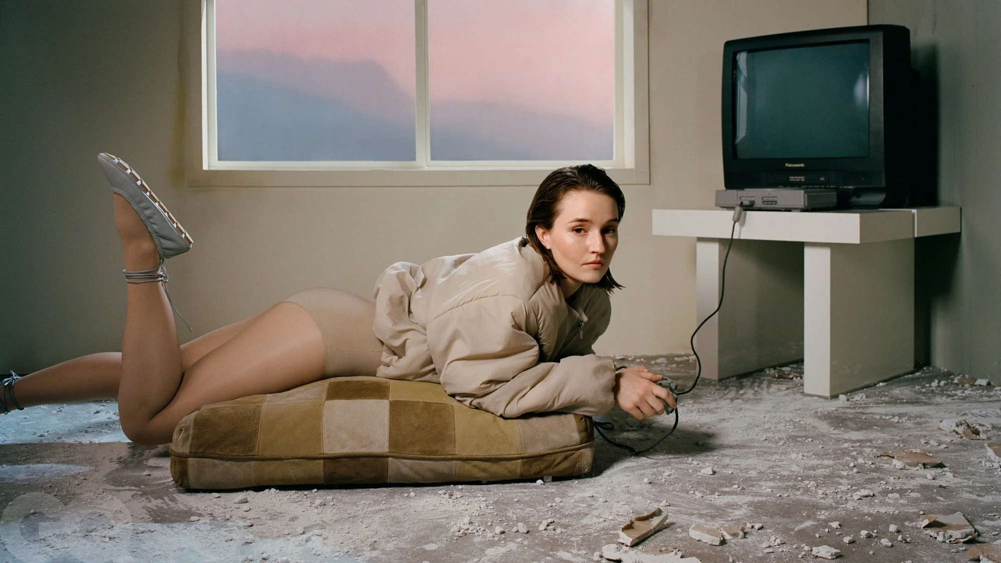 May 26 - Kaitlyn Dever_Online_Header.jpg