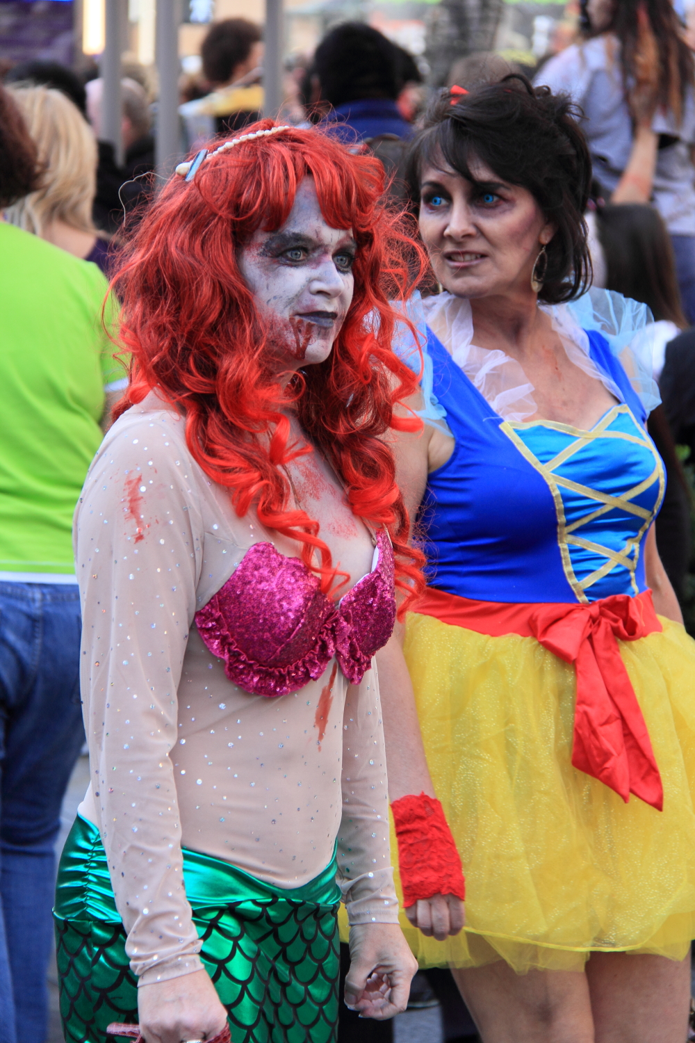 Zombie Little Mermaid and Snow White